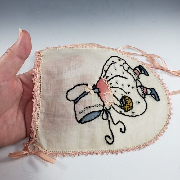 Estate VTG Childs Drawstring Purse Lavender Sachet Hand Embroidered Girl Bonnet - Picture 3 of 7